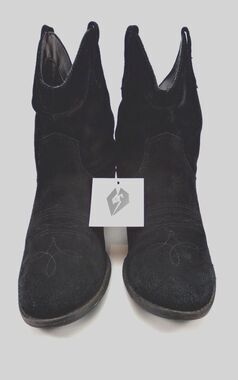 White Mountain Women's Suede Western Style 1.5'' Chucky Heel Boots Size 6.5